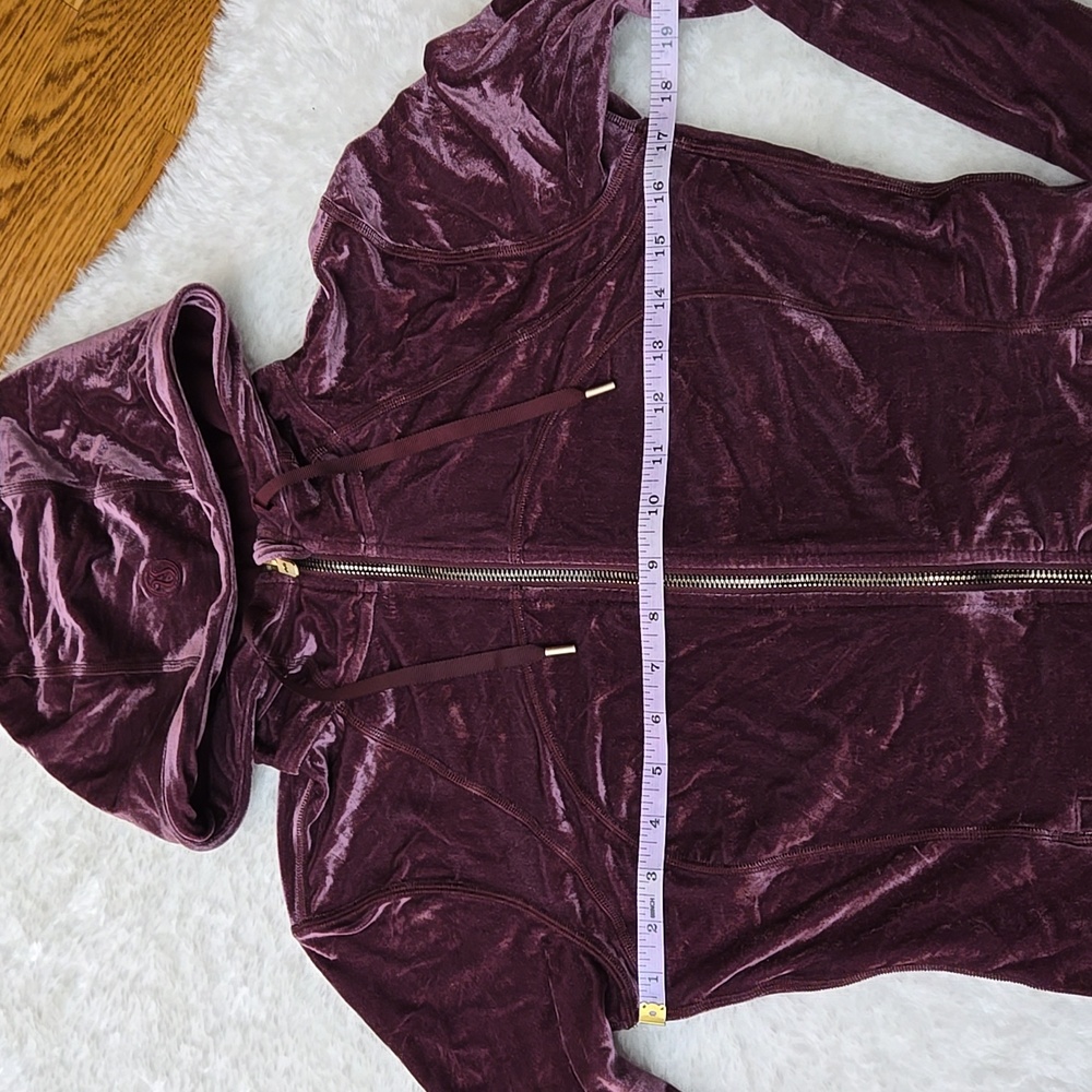 Lululemon Purple Velvet Full Zip Jacket, Womens 8 - Picture 5 of 12
